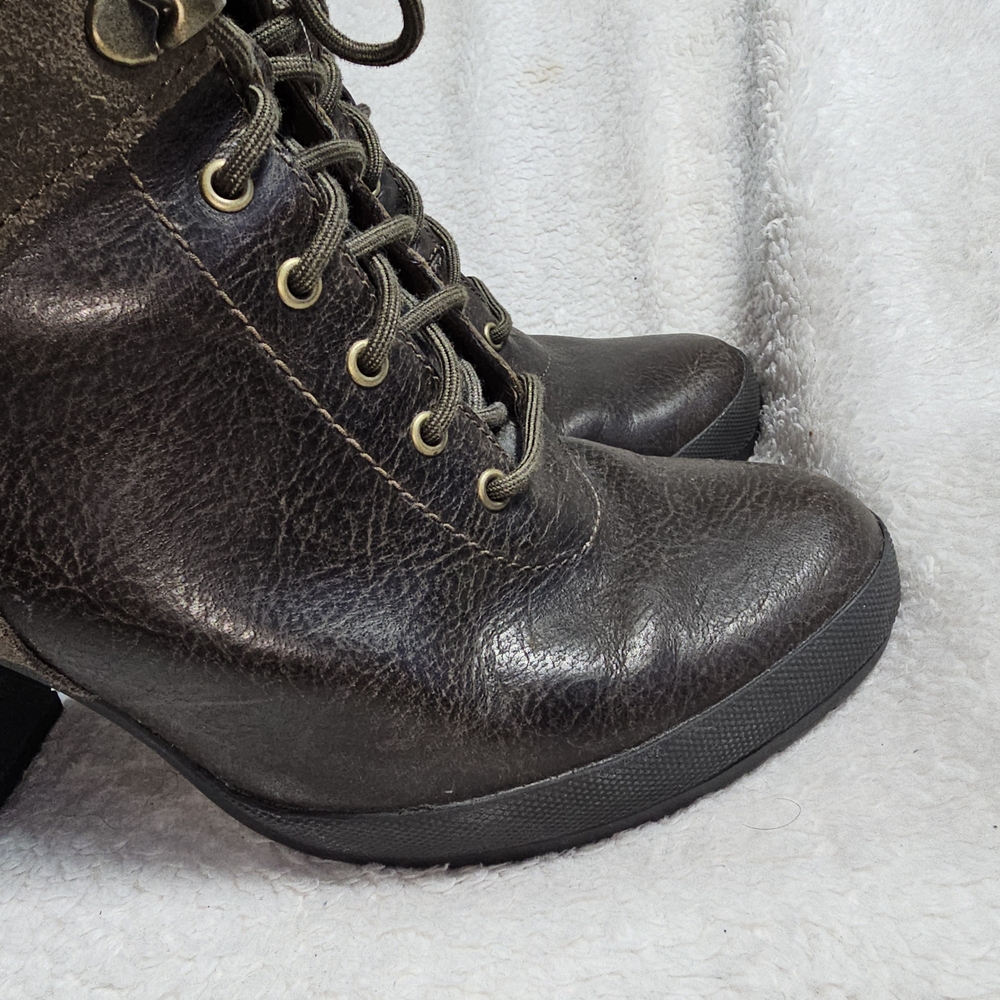 Timberland Women's Brown Leather Ankle Boots - Picture 6 of 14